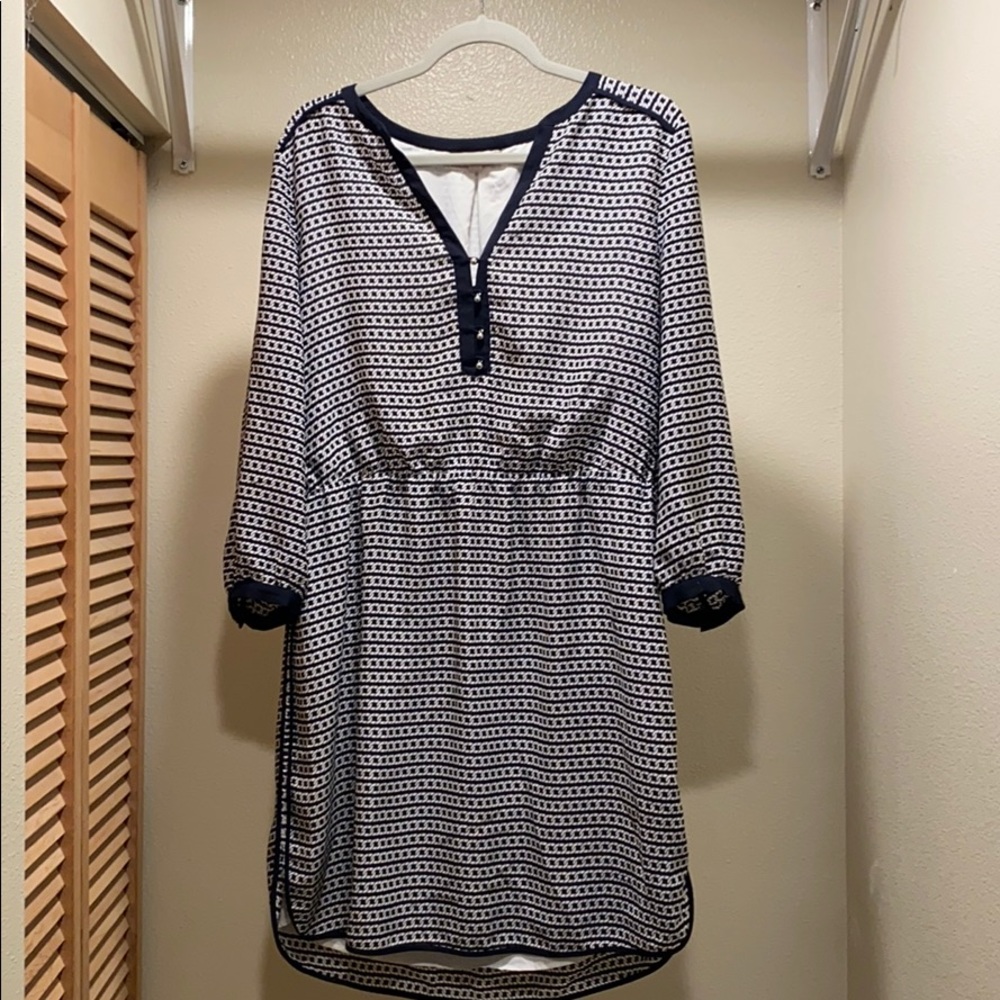 Banana republic navy and white dress